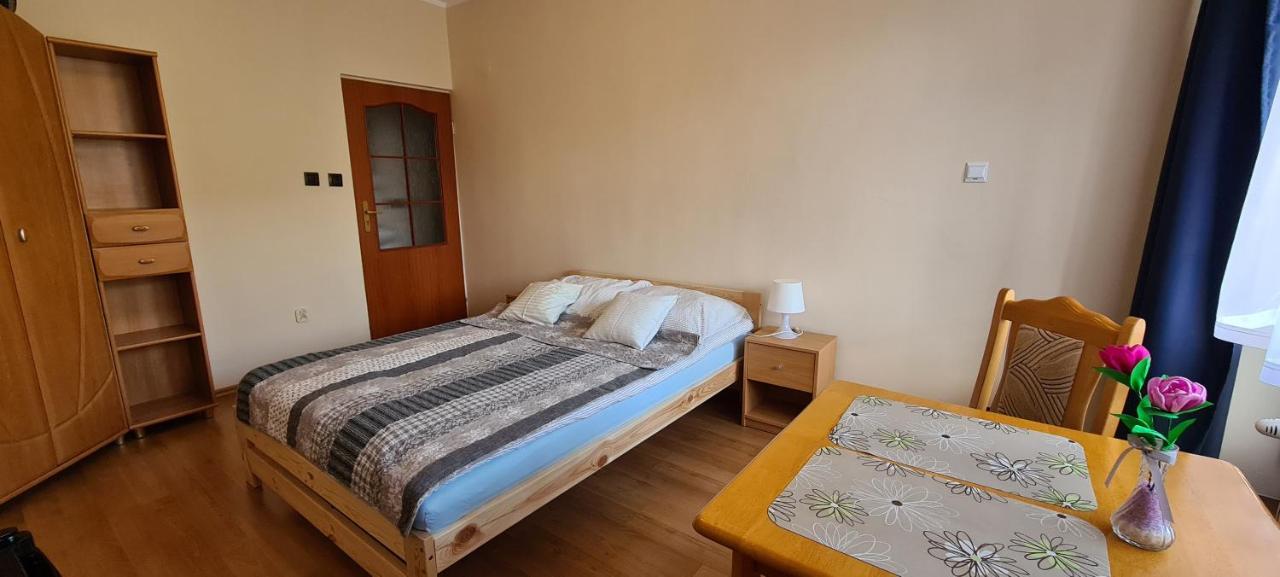 Moris 2 Pokoje Goscinne Łeba Quarto foto
