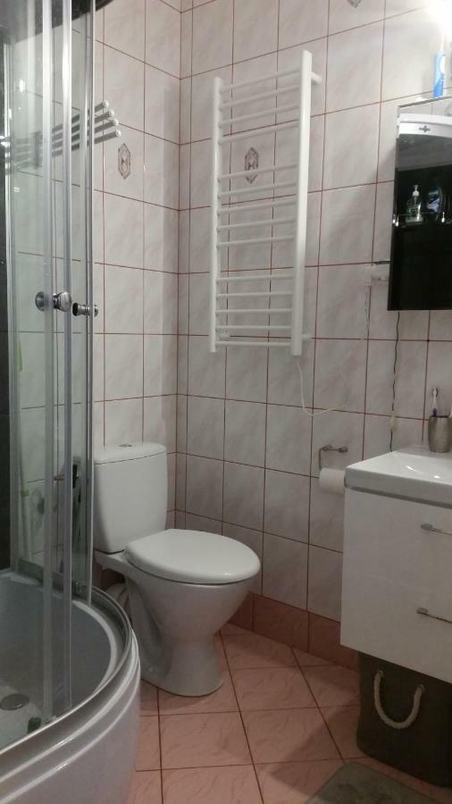 Moris 2 Pokoje Goscinne Łeba Exterior foto